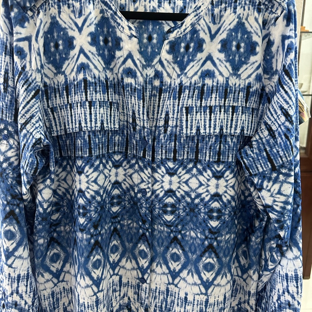 Calvin Klein Blue Graphic 3/4 Sleeve Blouse - Picture 7 of 8